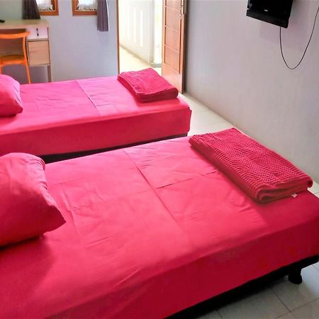 Nabila Syar'I Guest House Padalarang Exterior photo
