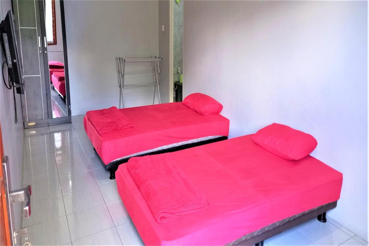 Nabila Syar'I Guest House Padalarang Exterior photo